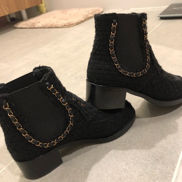 Chanel booties new collection - Picture 2 of 3